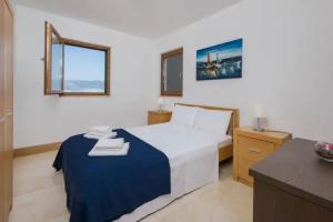 Apartments - Villa Salena with two pools, Trogir
