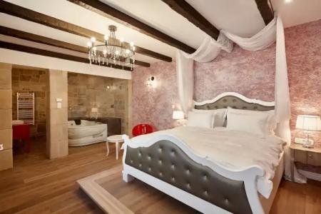 Maison Bistro & - 44