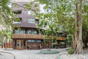 The Vinorva Maldives Hotel, Male