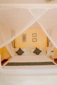 Pearl Beach by Sansi - 27