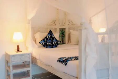 Pearl Beach by Sansi - 41