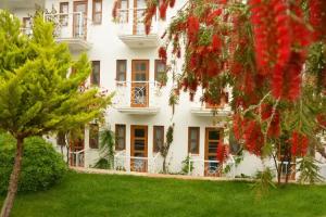 White Hotel, Oludeniz