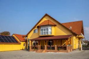 Betli Panzio, Zalaegerszeg