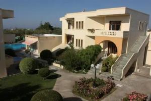 Olga Suites, Maleme