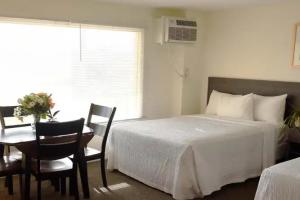 A Wave Inn - Montauk, Montauk
