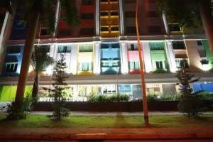 five6 Hotel Splendour