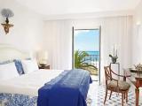 4 Bedrooms Beach Villa seafront