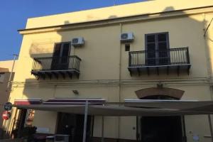 Bed & Breakfast «Amantea B&B», Terrasini