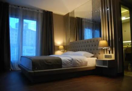 The City Suites - 85