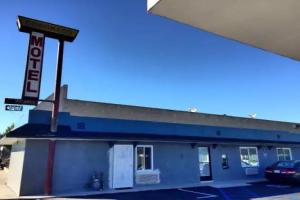 Coronado Motel, Long Beach