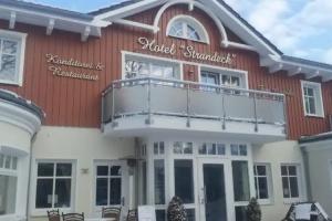Hotel & Cafe Strandeck, Ostseebad Prerow