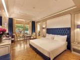 Standard room with lake view
