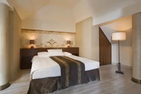 Mamaison Le Regina Boutique - 5