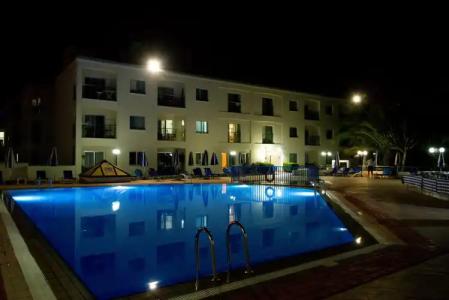 Helios Bay and Suites - 11