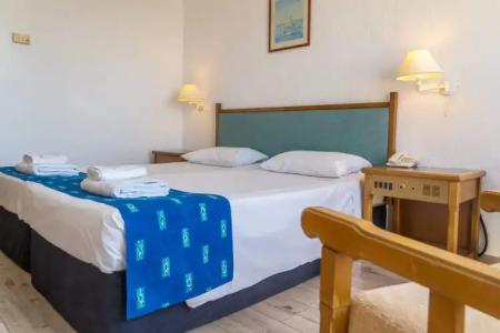 Paphos Gardens Holiday Resort - 52