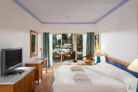 Paphos Gardens Holiday Resort - 41