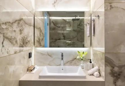 St George Beach & Spa Resort - 86