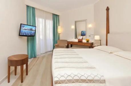 Alexander The Great Beach - 166