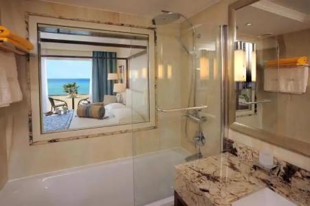 Alexander The Great Beach - 253