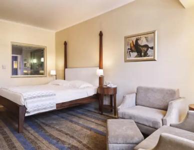 Alexander The Great Beach - 255