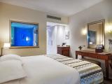 Standard room with partial sea view