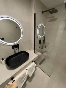 Vrachia Beach & Suites - Adults Only - 375