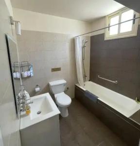 Vrachia Beach & Suites - Adults Only - 172