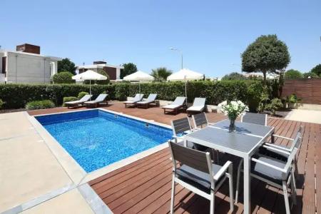 Paradise Cove Luxurious Beach Villas - 201