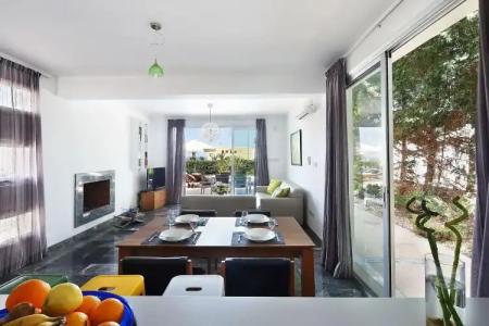 Paradise Cove Luxurious Beach Villas - 46