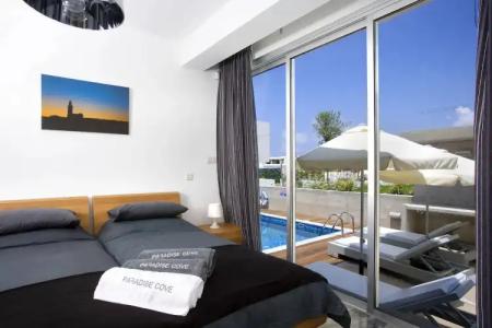 Paradise Cove Luxurious Beach Villas - 38