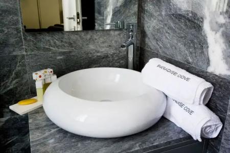 Paradise Cove Luxurious Beach Villas - 60