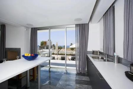 Paradise Cove Luxurious Beach Villas - 26