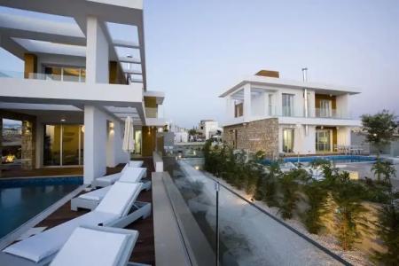 Paradise Cove Luxurious Beach Villas - 256