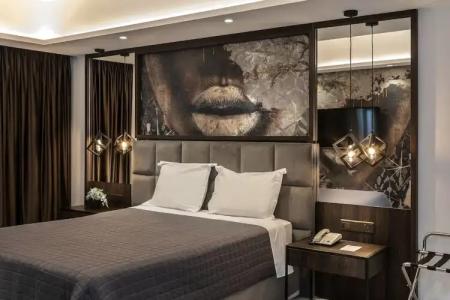 Almond Business - 100