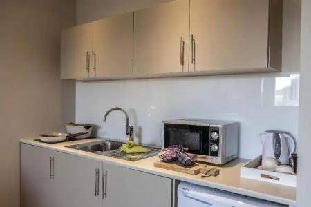 Almond Business - 124