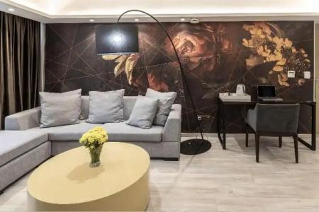 Almond Business - 94