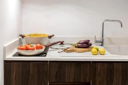 Almond Business - 12