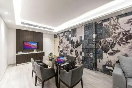 Almond Business - 195