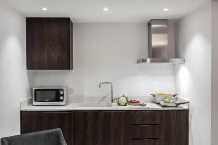 Almond Business - 160