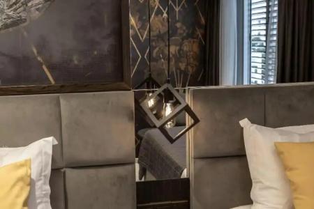 Almond Business - 86