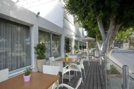 Almond Business - 24