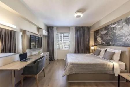 Almond Business - 121