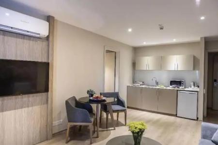 Almond Business - 123