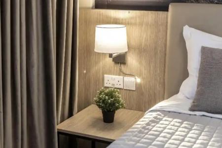 Almond Business - 122