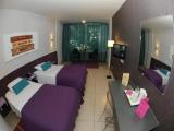 Quintuple Family Suite