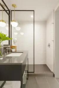 Kimpton Everly, an IHG - 8