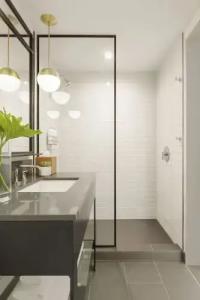 Kimpton Everly, an IHG - 48