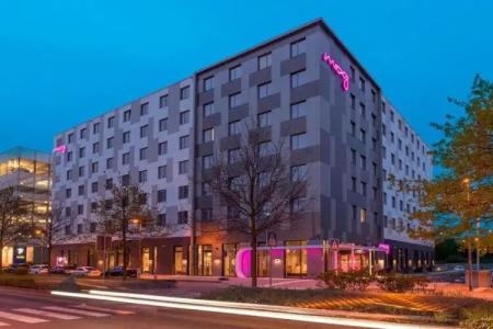 Moxy Frankfurt Airport - 58