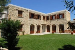 Demetriou Paradisos Hills Hotel