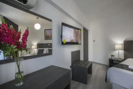 Blazer Residence - 191